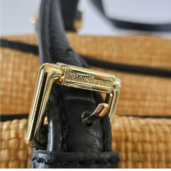 ISAAC MIZRAHI - Beautiful Straw And Leathet bag. - Picture 8 of 15